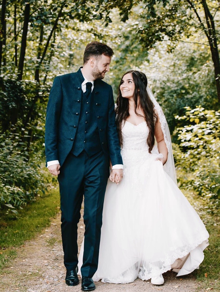 Hamburger Rederei, Foto: @Hillemannsichten, Hamburg Freie Trauung, Freie Rednerin Andrea Schumacher,  Hochzeitsdekoration, Hochzeit im Garten, Hochzeit am Strand,  Hochzeit im Wald