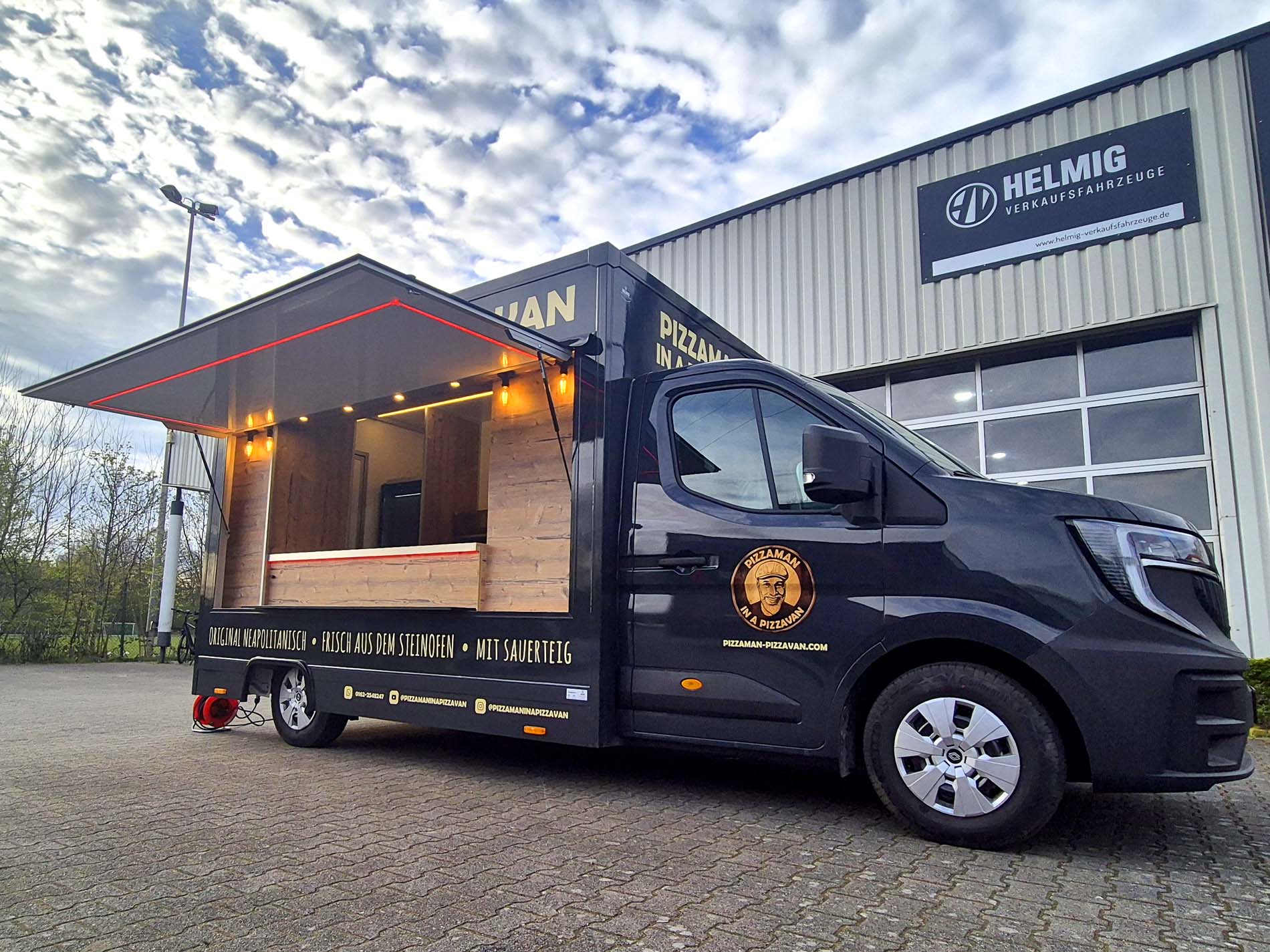 Helmigfoodtrucks Auslieferung 