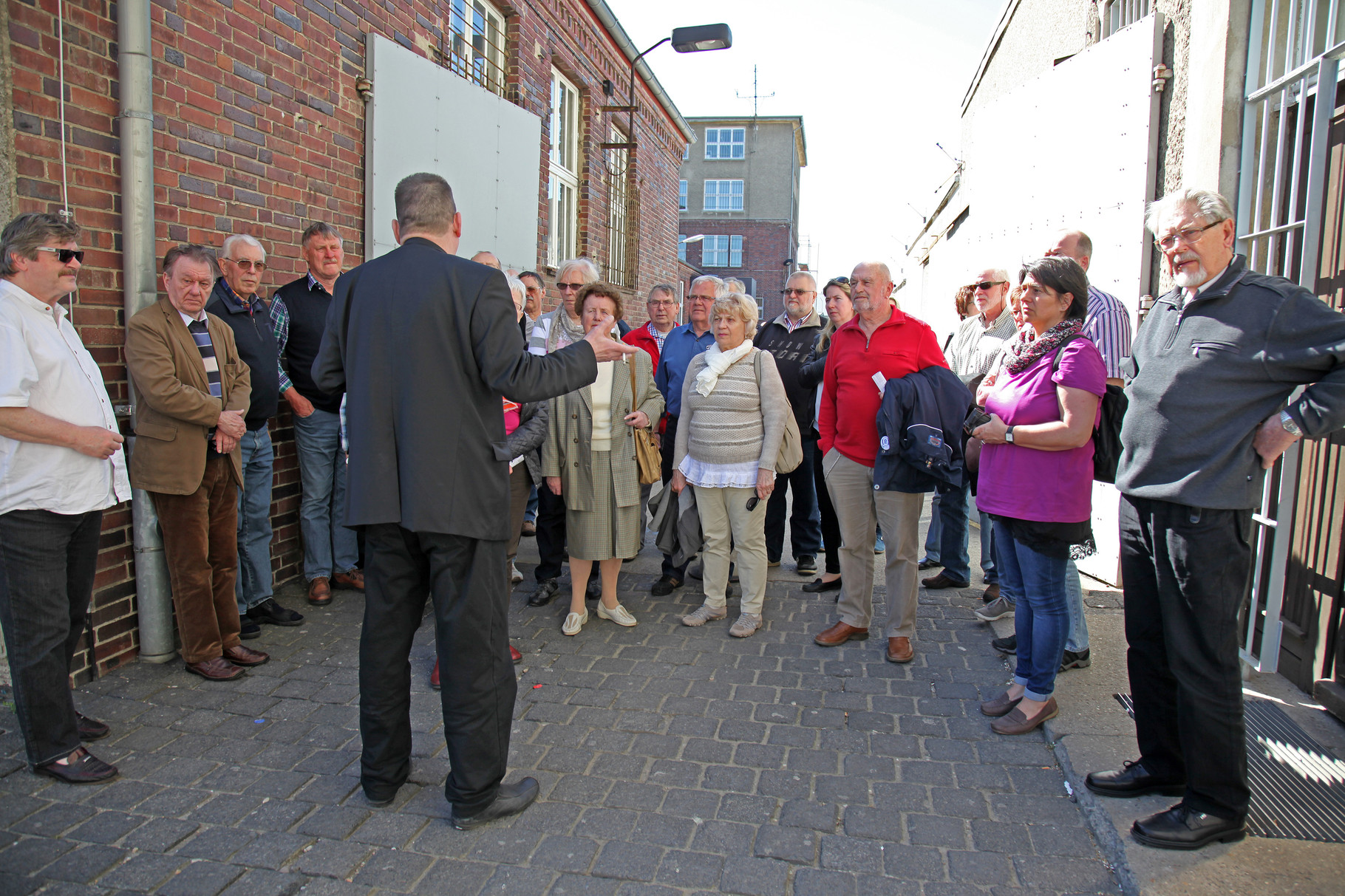 Informationsgespräch und Führung in Berlin-Hohenschönhausen
