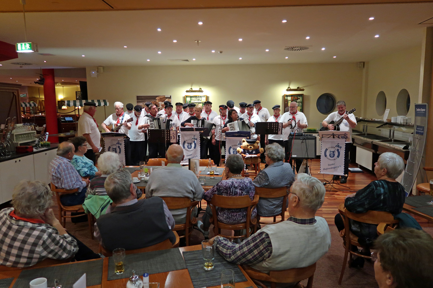 13.09.2017 - H+Hotel Stade - Reisegruppe aus Wetzlar (Hessen).....