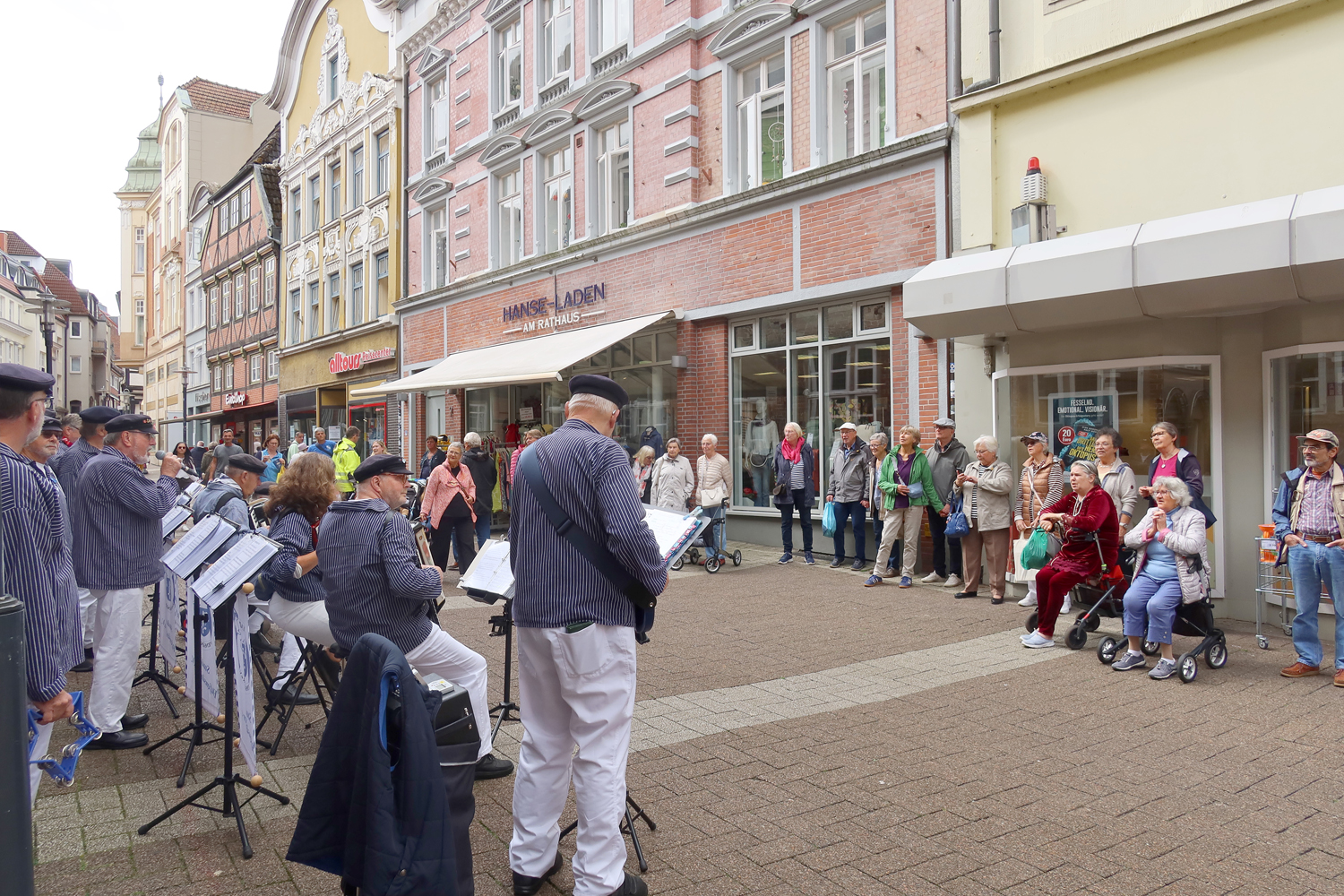 11:00 Uhr in der Hökerstraße..