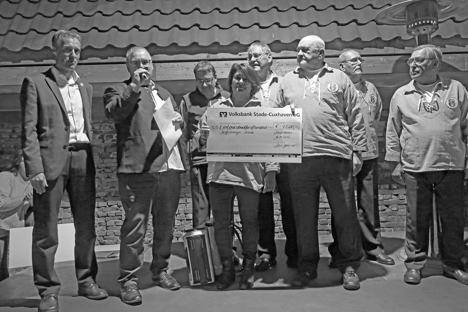 ......bekamen 1.500 Euro.....
