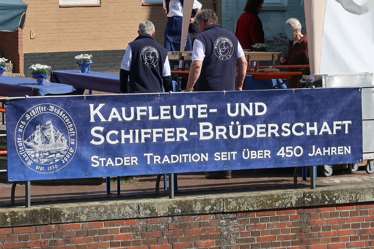 ....die Stader Brüderschaften richten das tradionelle Hansemahl aus...
