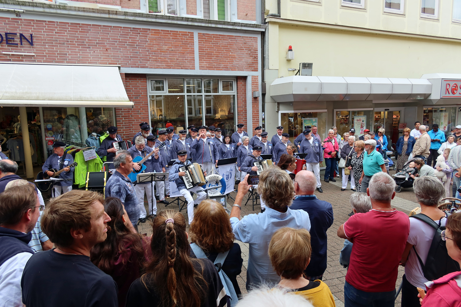 ..die Stimmung war sehr gut.