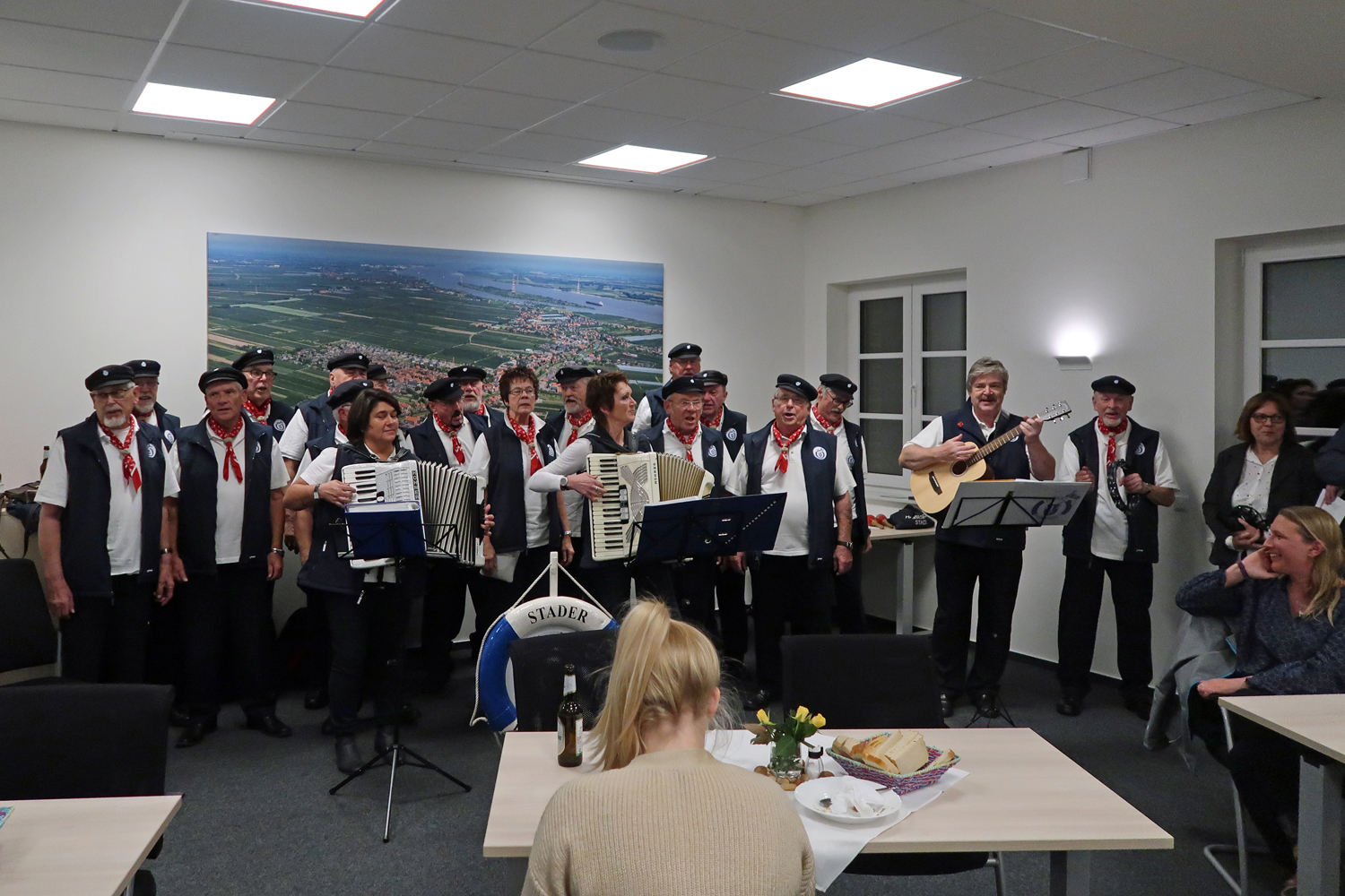 29.10.2018 - Spendenverteilung "fair geht vor" im neuen Rathaus von Steinkirchen...