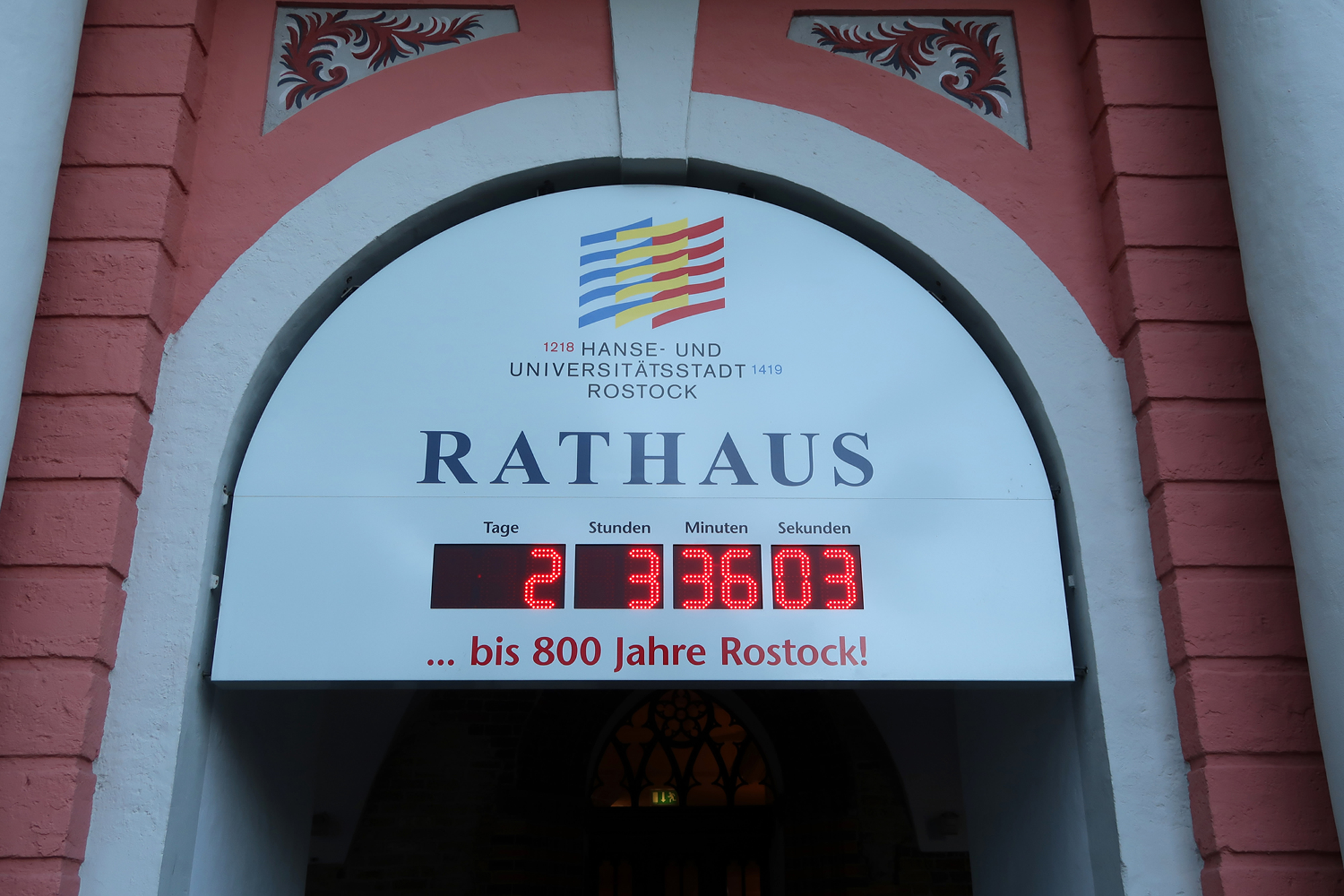 ....und barockem Vorbau...