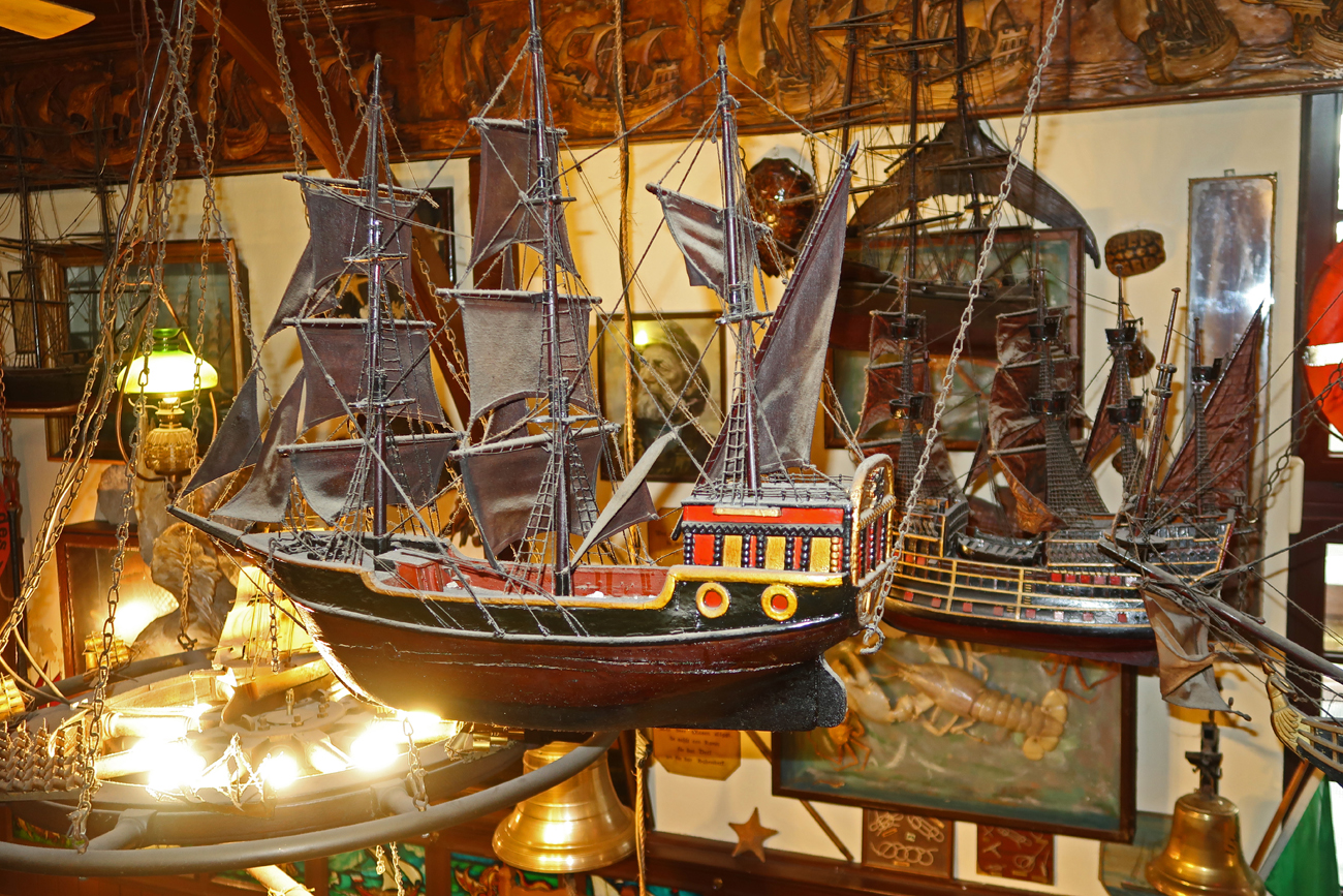 ....am Abend folgte eine Einladung ins Rostocks Maritime Gaststätte "ZUR KOGGE"...