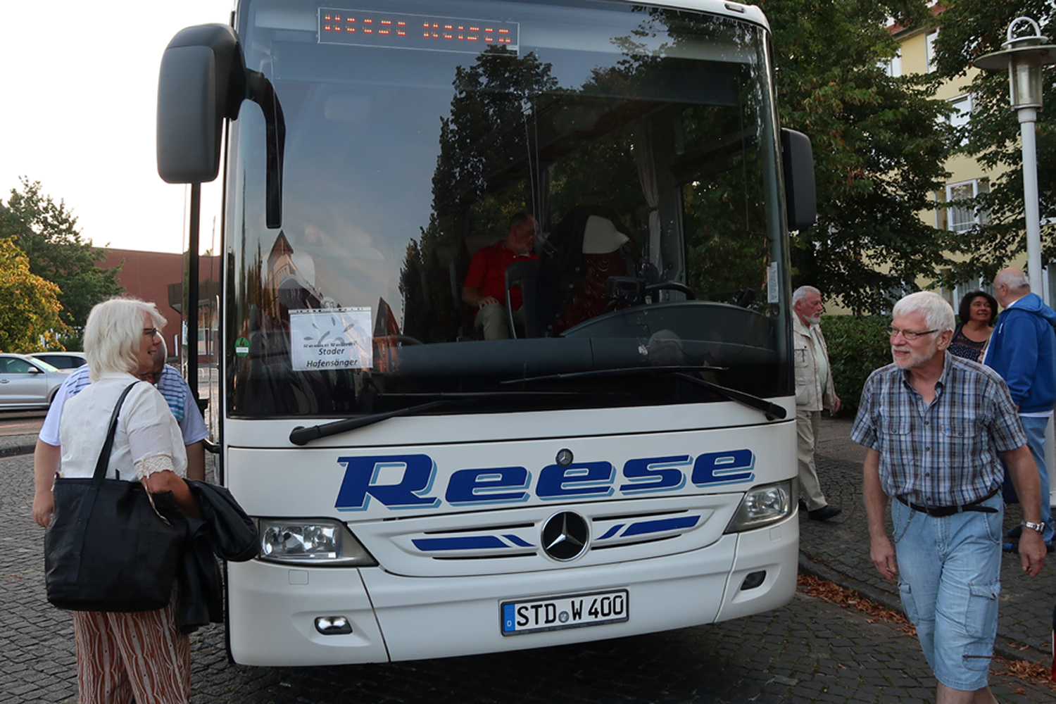 31.08.2019 - Der Bus steht zur Abfahrt bereit.....