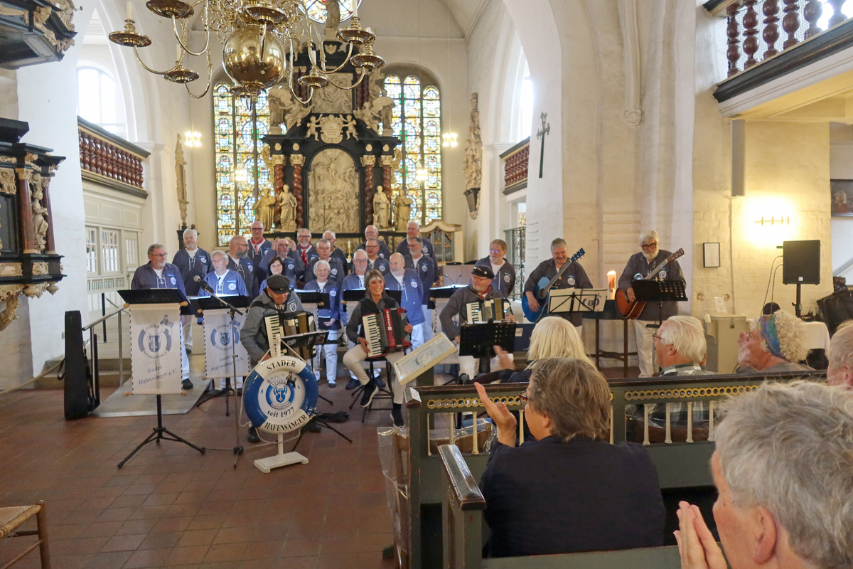 ..DANKE, dass wir in dieser schönen Kirche singen durften! 