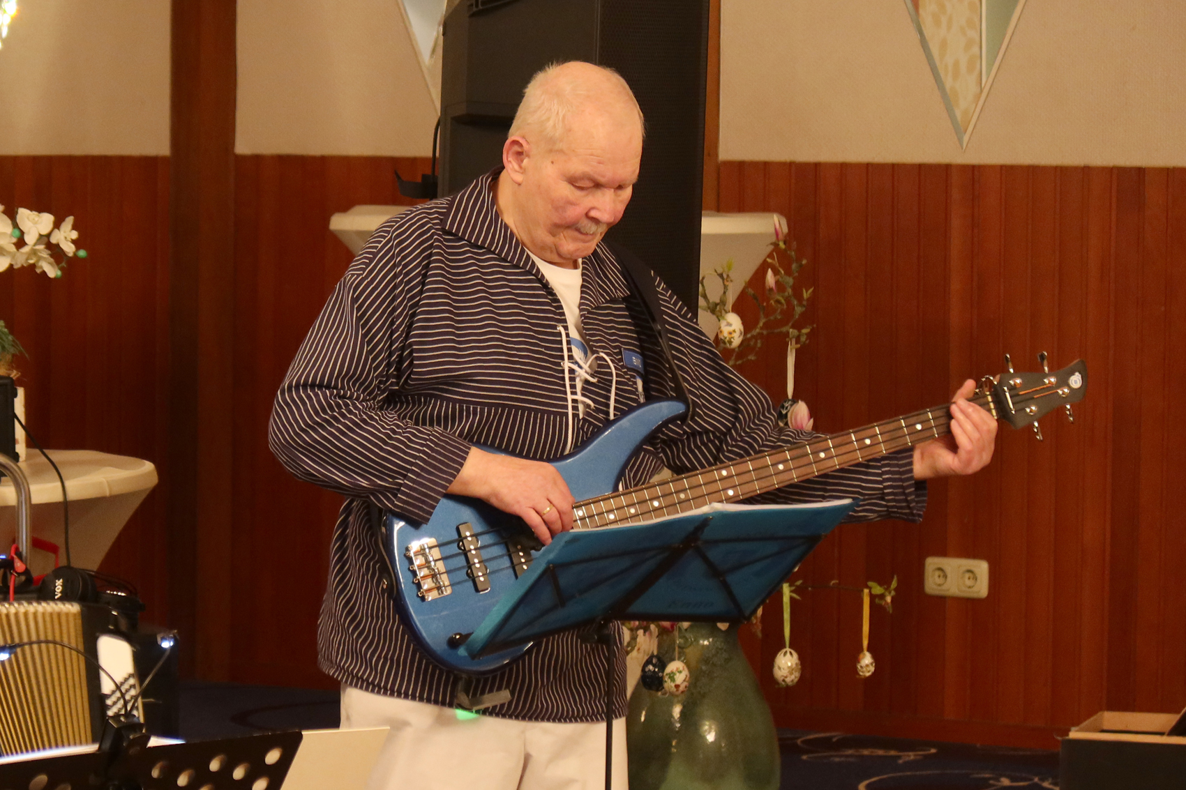 ..am Bass - Enno..                                                        (Foto: Elena Siegel)