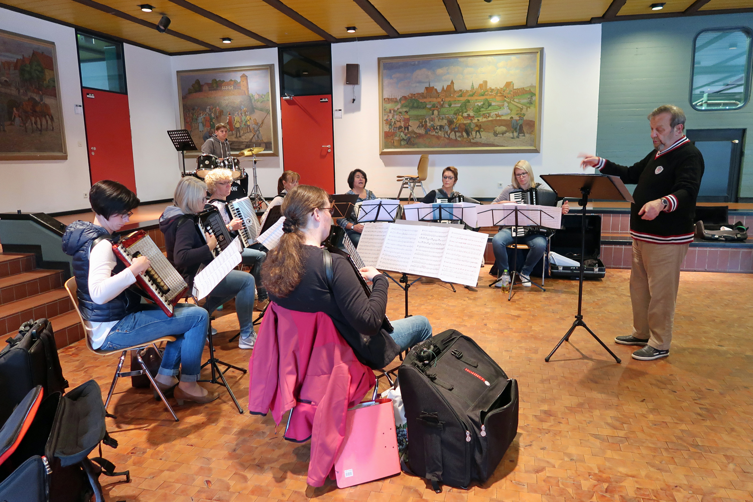 27.05.2019 - Übungsabend mit Akkordeon-Orchester "INTAKT"....