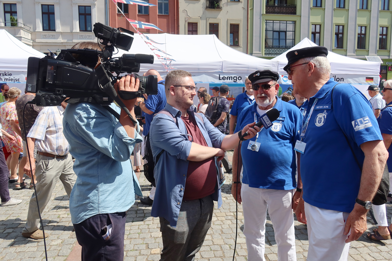 ....Günter Meier und Dieter Schilling. hatten ein Gespräch mit dem Fernsehsender TVP 3, die uns gefilmt haben.. 