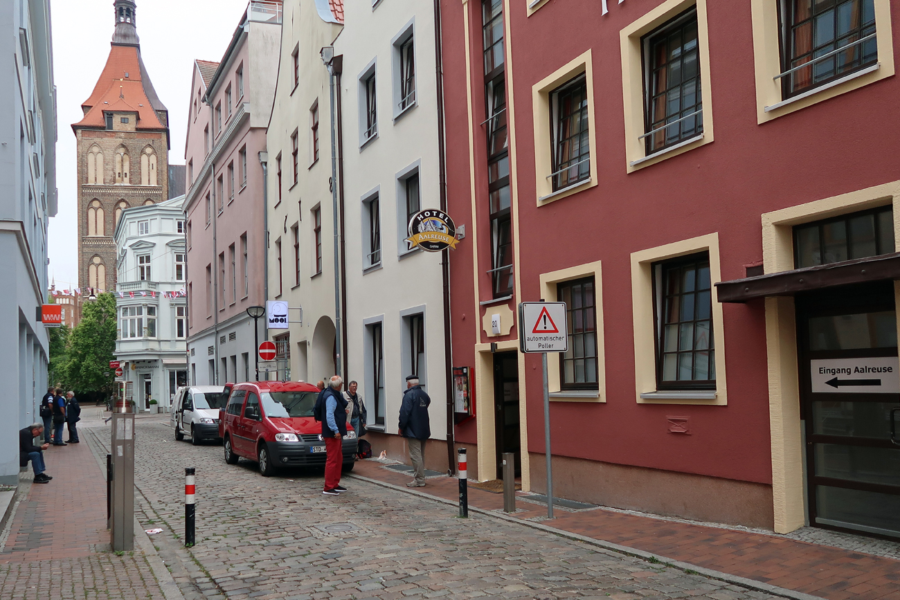 ....25.06.2018 - wir warten auf unser "Shuttle", der uns zum ZOB fahren soll...