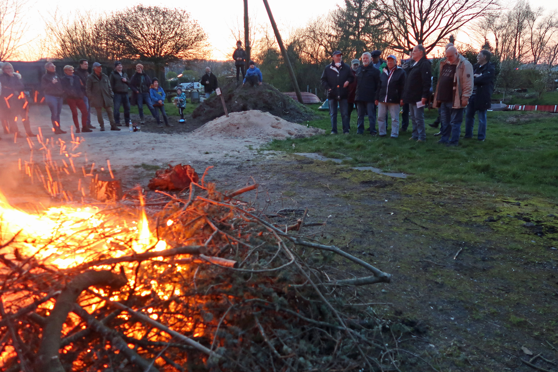 ....und das Feuer loderte...