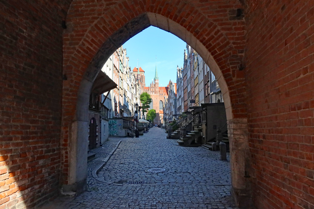 ..14.06.2024 - Eingang zur Bernsteingasse.. 