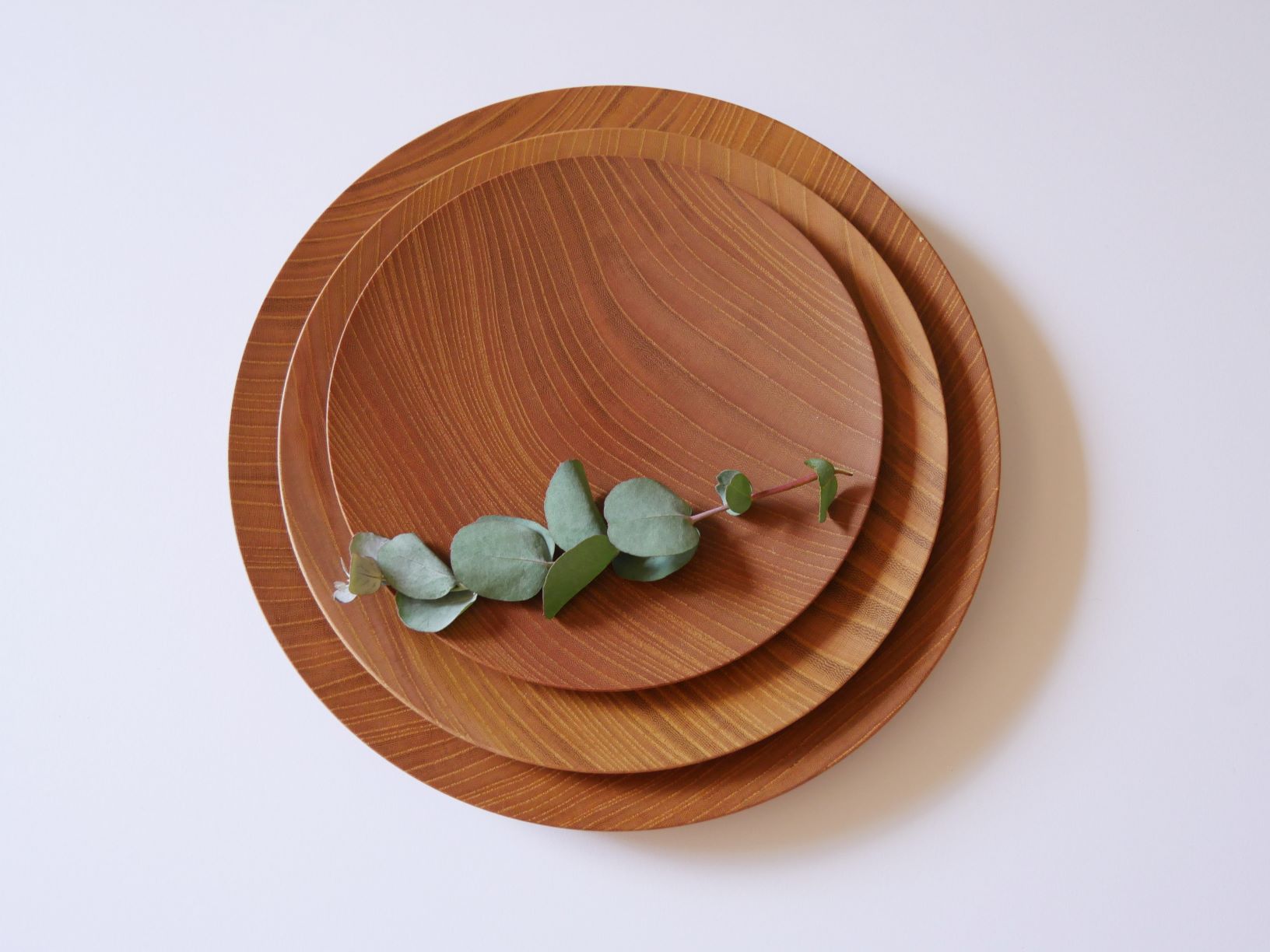 【No.19】欅　ケヤキ　ウズラ杢　皿　手彫り　銘木　無垢材/自然素材 No.19】欅 ケヤキ ウズラ杢 皿 手彫り 銘木 無垢材/自然素材