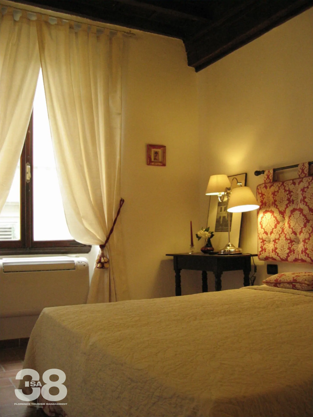 SA38 | «The Dome» Florence Apartment for Professor, Families and students. For medium, long term stay.