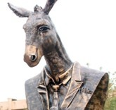 Eseldenkmal im Irak