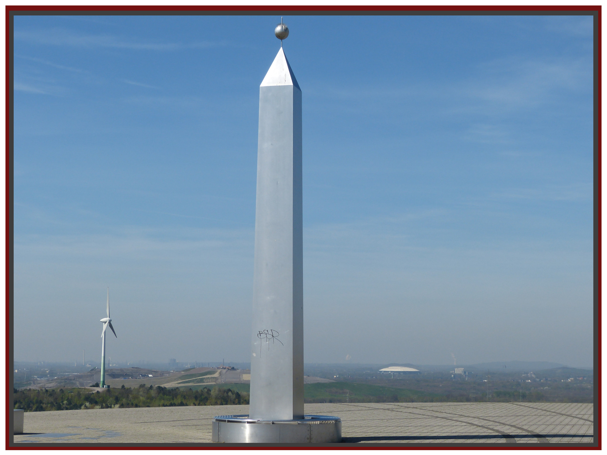 "Sonnenuhr" von Jan Bünnig (Halde Hoheward in Herten)