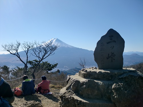 山わんこ　ボクのはいきんぐリポート　山行報告目次　中央線沿線/富士急行沿線　三つ峠山　山頂からの富士山