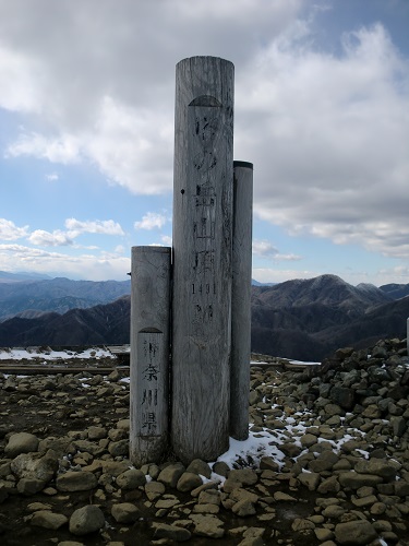 山わんこ　ボクのはいきんぐリポート　丹沢　鍋割山～丹沢主稜　塔ノ岳山頂