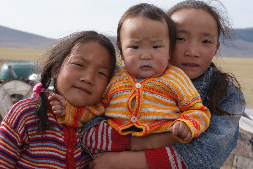 Enfants mongols des steppes