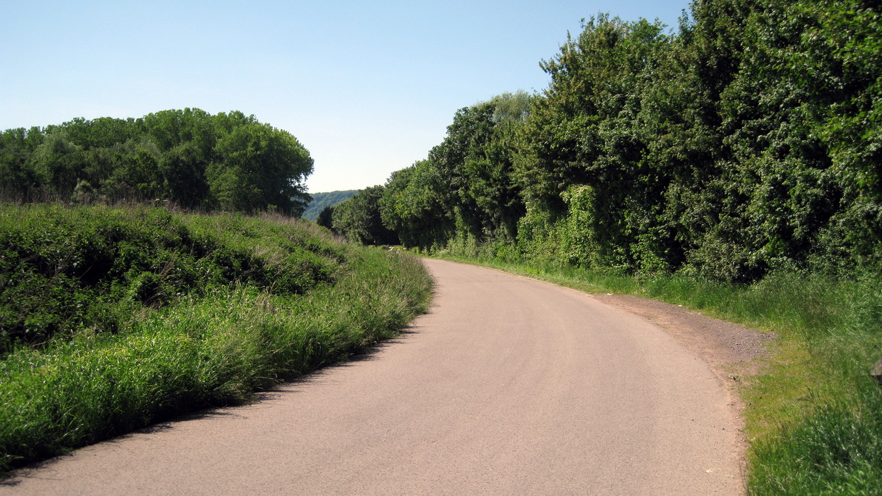 Fahrradweg rechts des Saar Richtung Dillingen