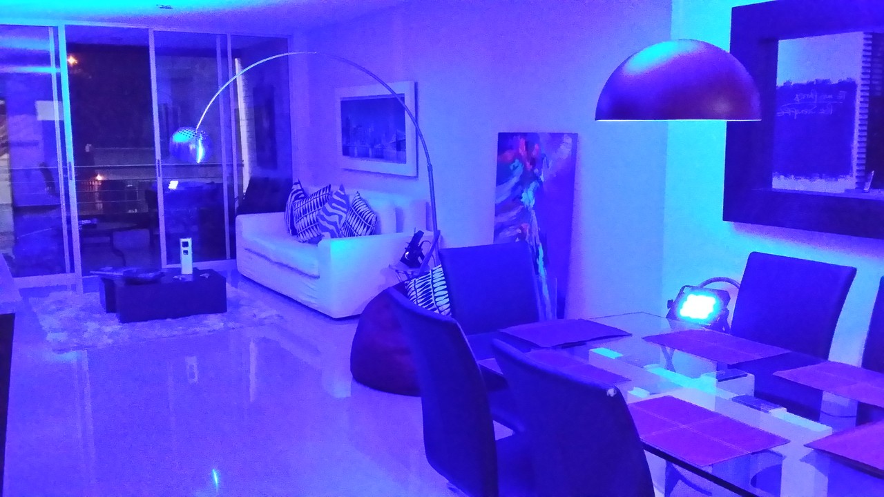 Alquiler Reflector LED Color - Alquiler de Luces y Humo en Cali