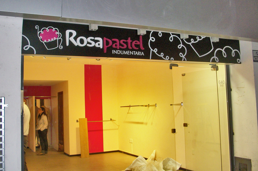 Rosa Pastel - Base chapa plegada - Espuma y Vinilo - Pocitos