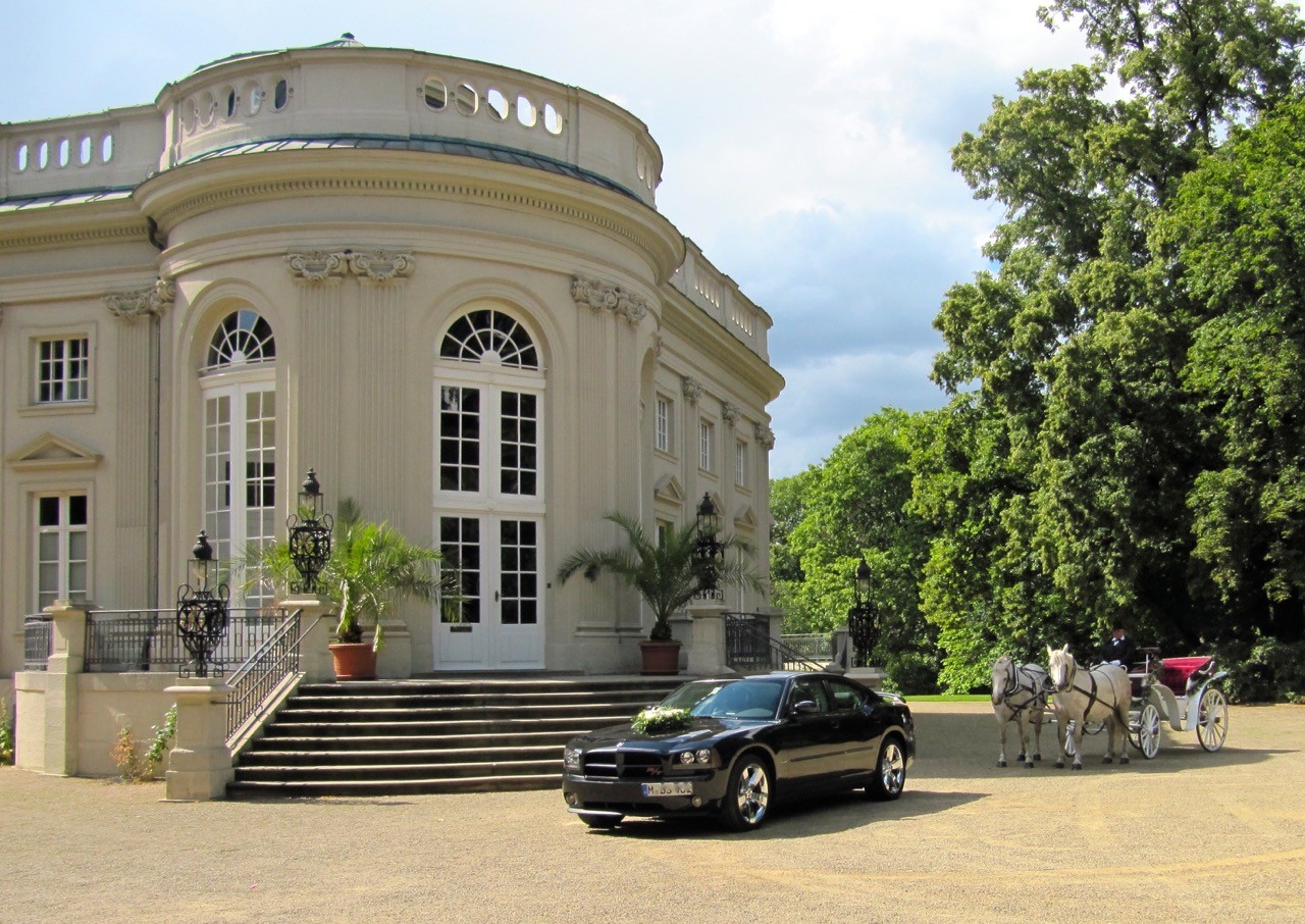 Hochzeit bei Frankfurt mit Autoverleih 