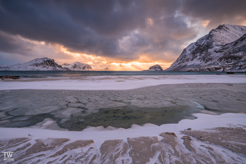 Haukland Beach Panorama (B1315)