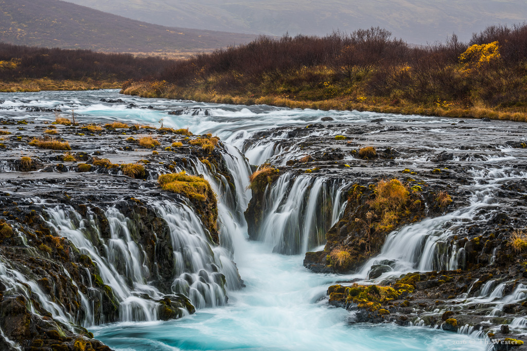 Dieses Bild entstand in einer fünfminütigen Regenpause an meinem Lieblings-Wasserfall: Vielen Dank an einen tollen Naturfotografen und Island-Spezialisten, Olaf Jürgens, für die Wegbeschreibung (B736)