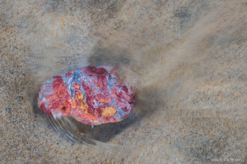 An zwei Stränden gab es unheimlich viele bunte Steine (B304)
