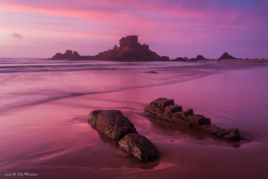 Zu Beginn des Urlaubes konnte ich diese nebelige Lichtstimmung einfangen: kurz nach Sonnenuntergang färbte sich der Himmel so (B299)