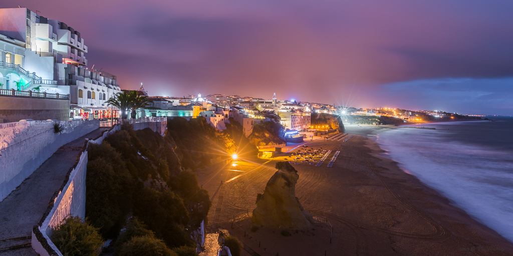 Albufeira am Abend (entstanden in einer einminütigen Pause des ansonsten strömenden Regens (B390)