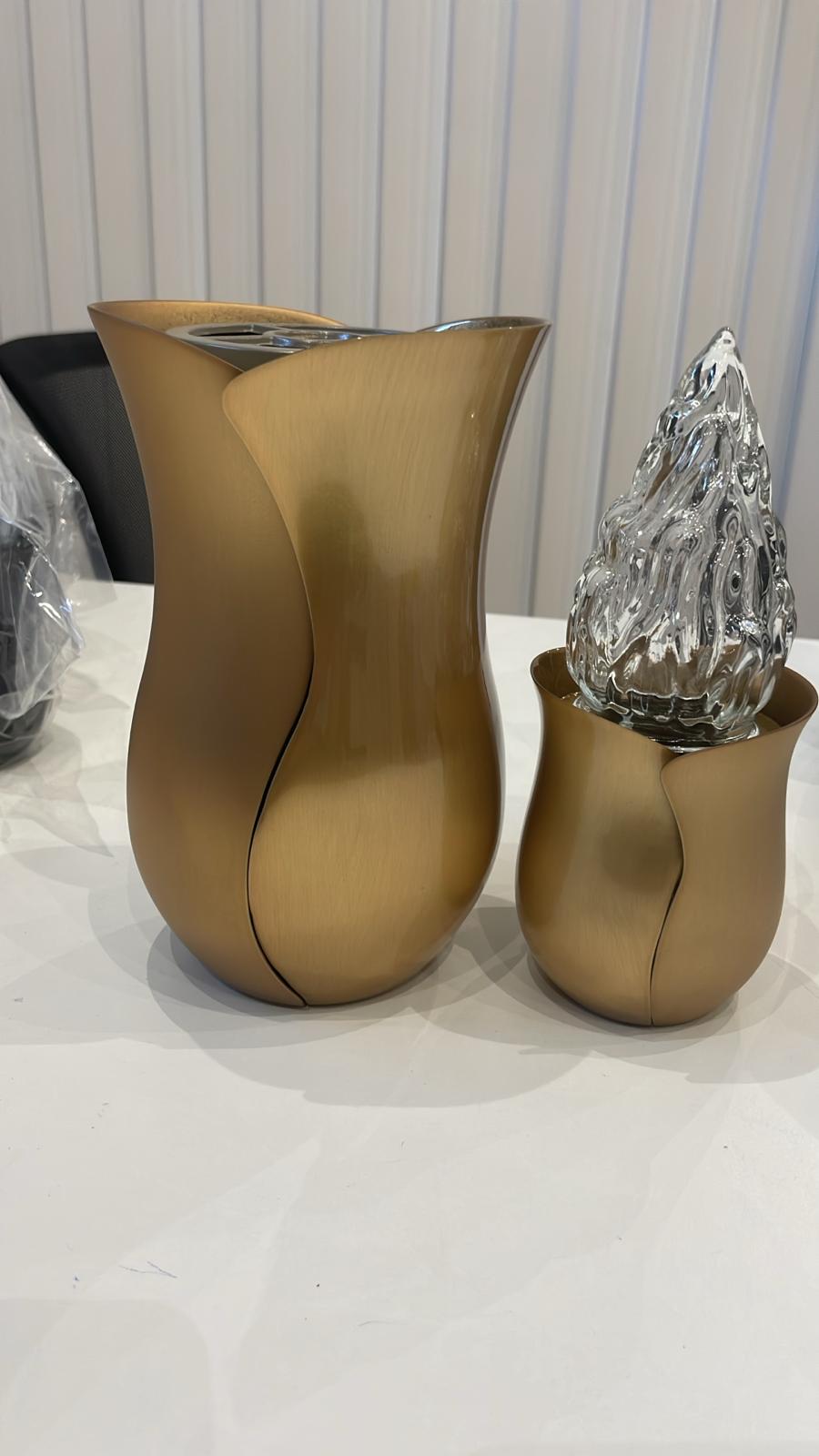 Novità! Portafiori e lampade in bronzo 