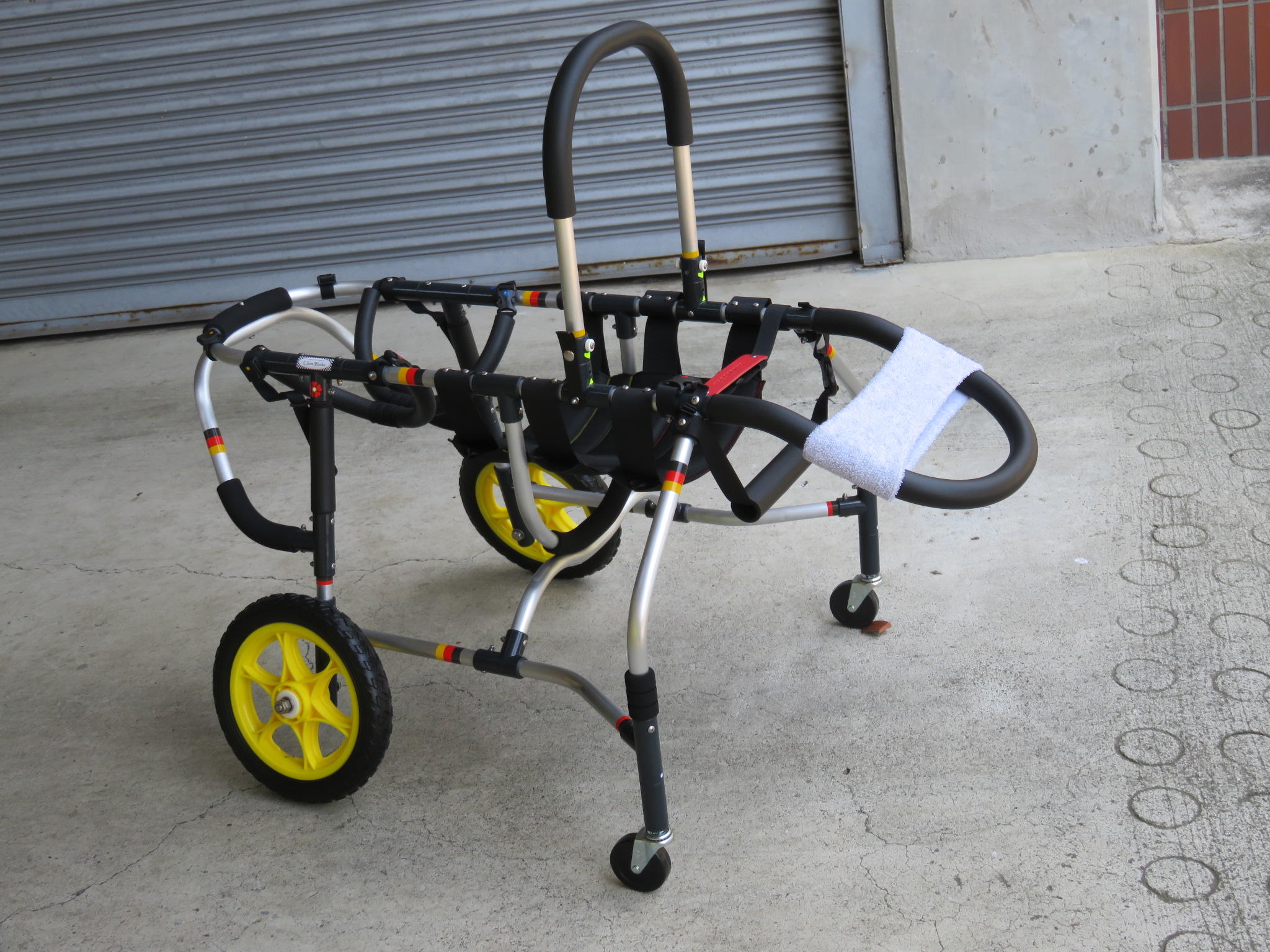 犬の車椅子 犬用車椅子 DOGKART 製作販売 - 犬の車いす工房