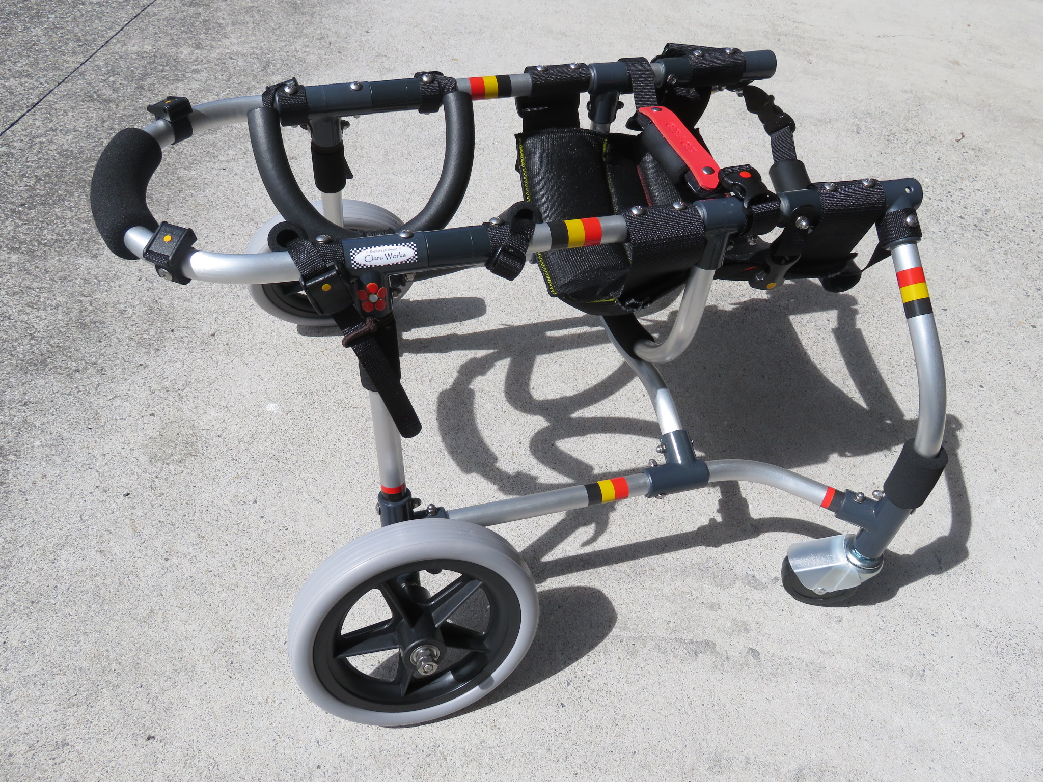 犬用車いす 中型犬用　クララワークス　高さ調整可能 犬の車椅子 犬用車椅子 DOGKART 製作販売 - 犬の車いす工房