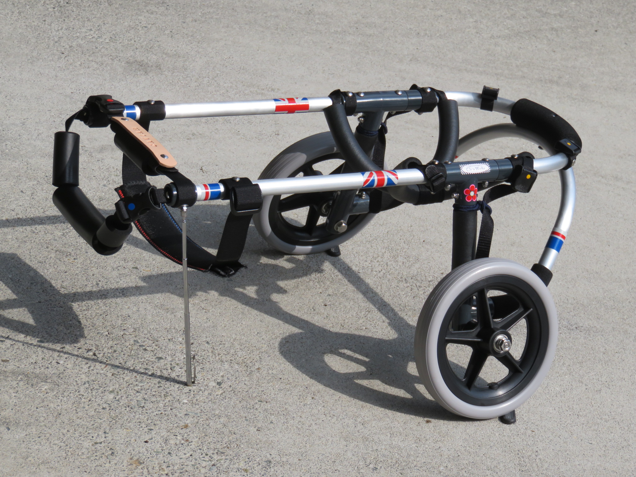 犬用車椅子、柴犬用車椅子4輪車、犬の車椅子 犬用車いす 4輪カート