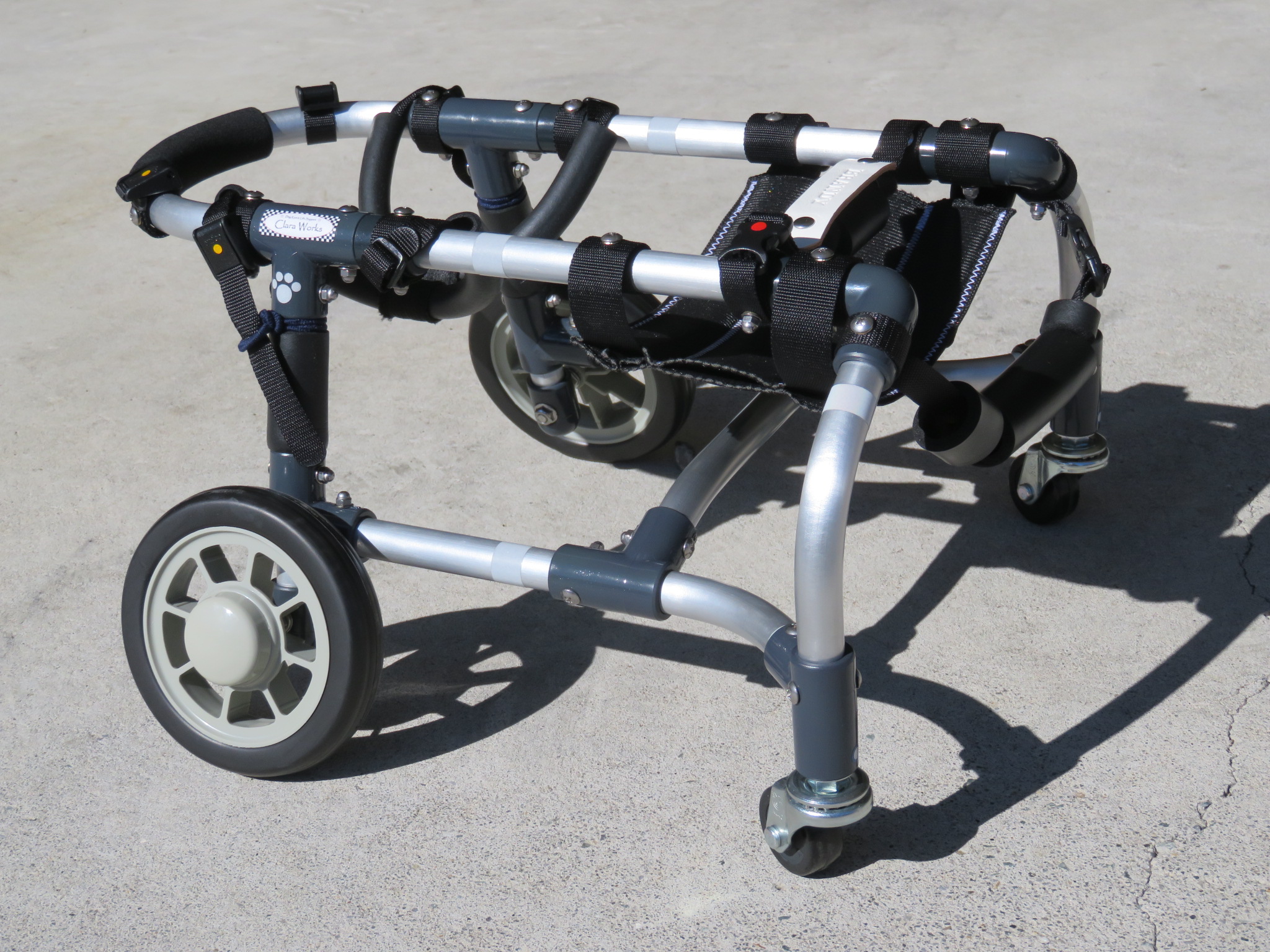 犬用車いす 中型犬用　クララワークス　高さ調整可能 犬の車椅子 犬用車椅子 DOGKART 製作販売 - 犬の車いす工房
