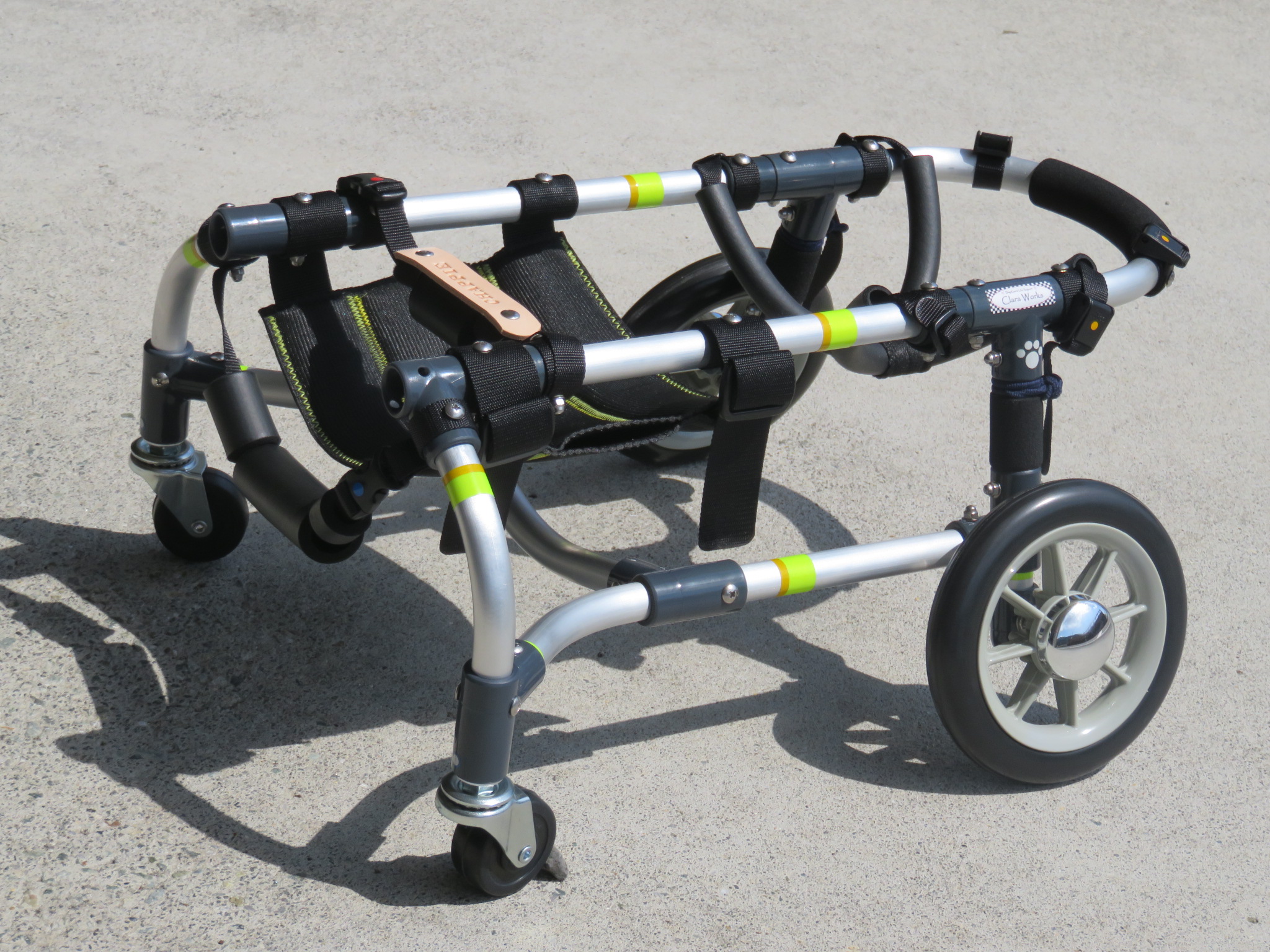 犬用車いす 調整可能ハンドル付き　後輪のみ 犬用車いす 調整可能ハンドル付き 後輪のみ Amazon.co.jp: 犬用車いす