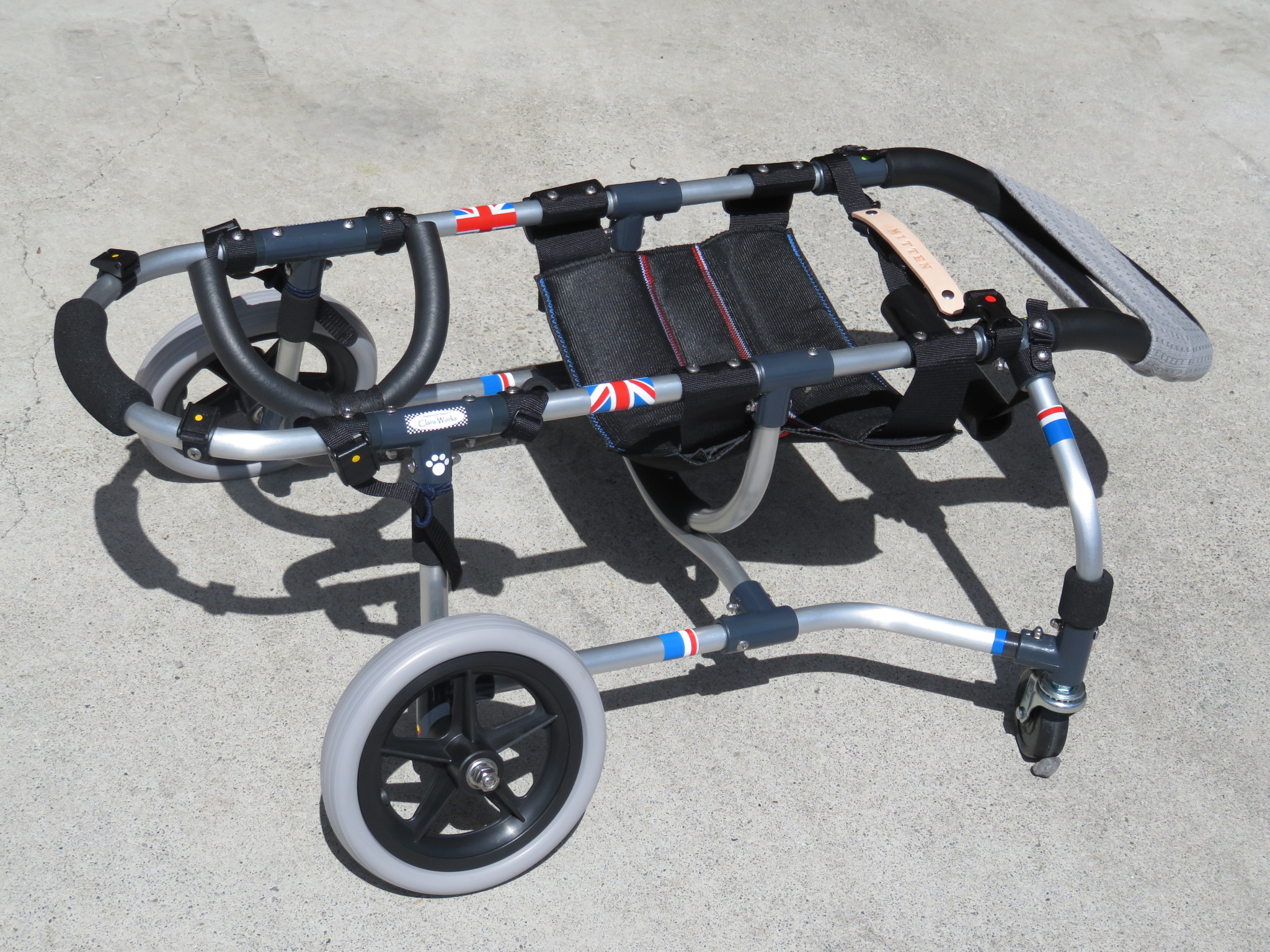 犬用車いす 中型犬用　クララワークス　高さ調整可能 犬の車椅子 犬用車椅子 DOGKART 製作販売 - 犬の車いす工房クララ