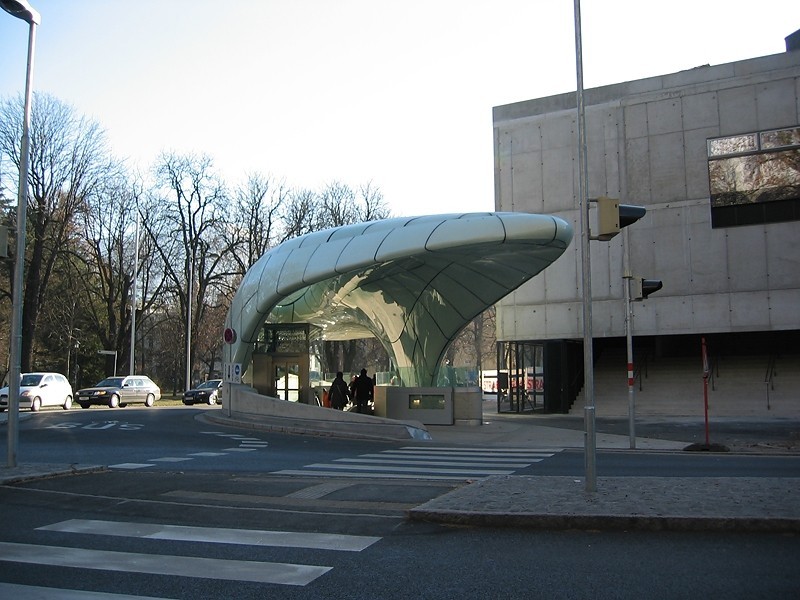 Einstiegsstelle für die neue Hungerburgbahn beim Kongresshaus