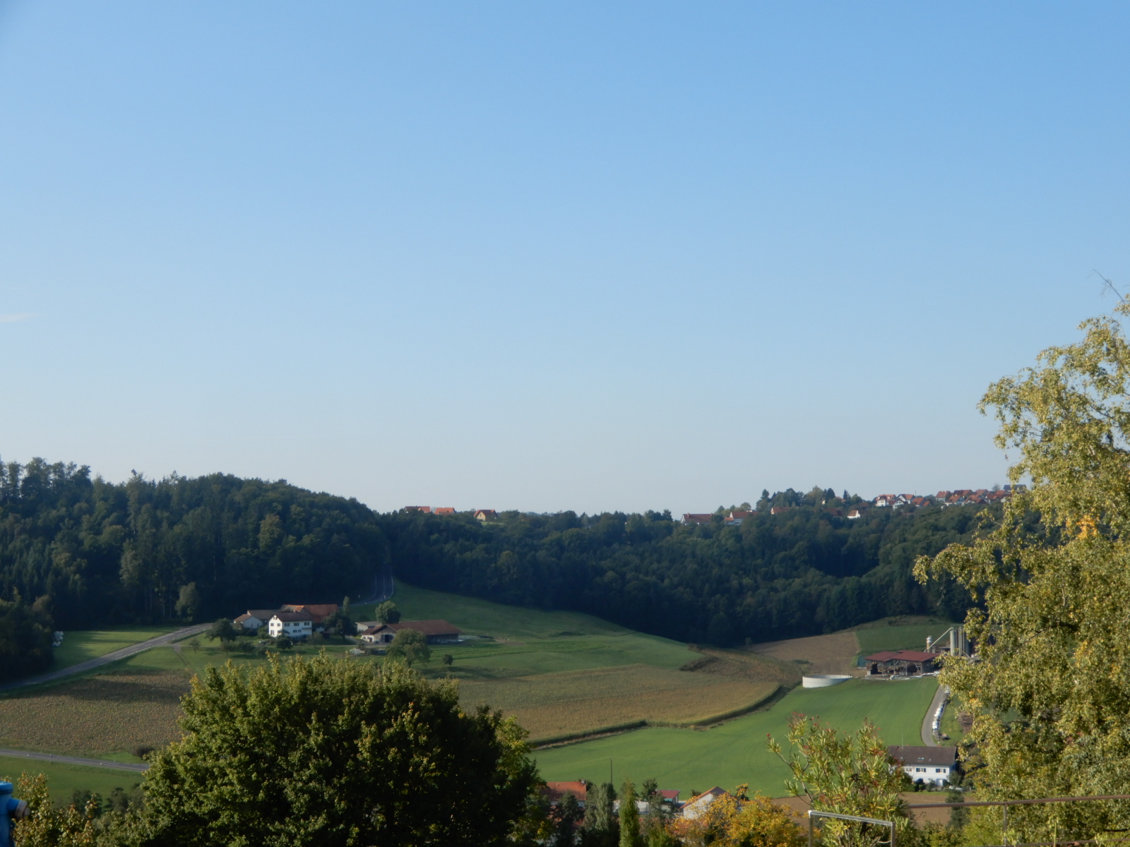 Blick  vom Hotelbalkon (in der Marktgemeinde Riegersburg) am Morgen