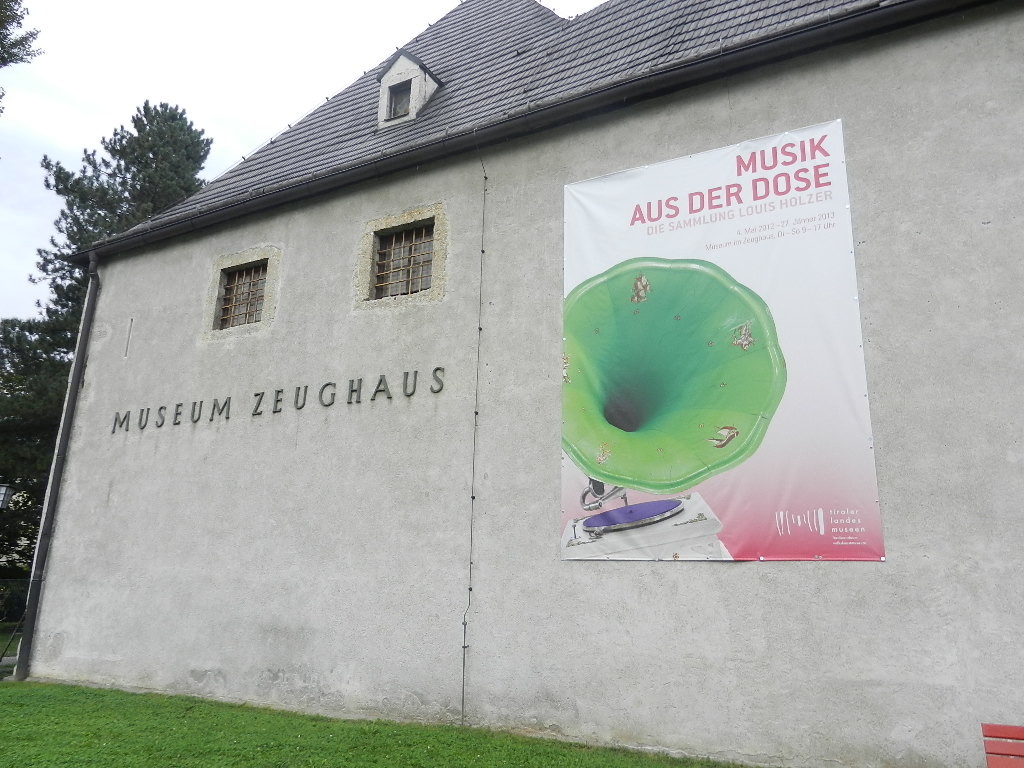 Sonderausstellung - Musik aus der Dose - v. Louis Holzer