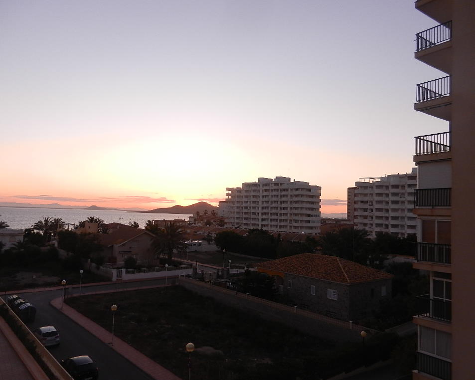 Sonnenuntergang am ersten Abend - vom  Balkon des Hotels  - aufgenommen