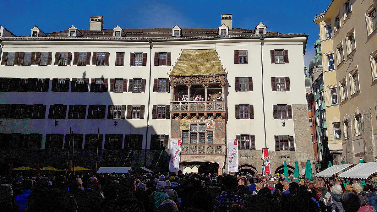   Veranstaltung in der Altstadt anlässlich des Volksmusikwettbewerb in Innsbruck v. 27. - 30. Okt. 2016