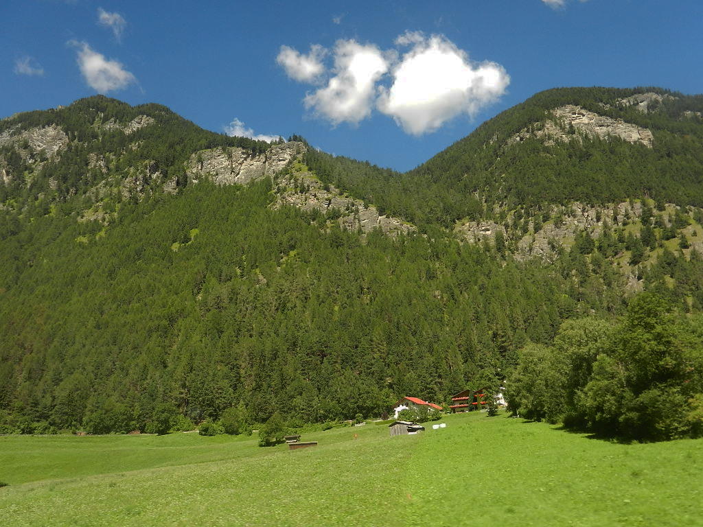 Durch das Paznauntal im Tiroler Oberland zum Reschensee