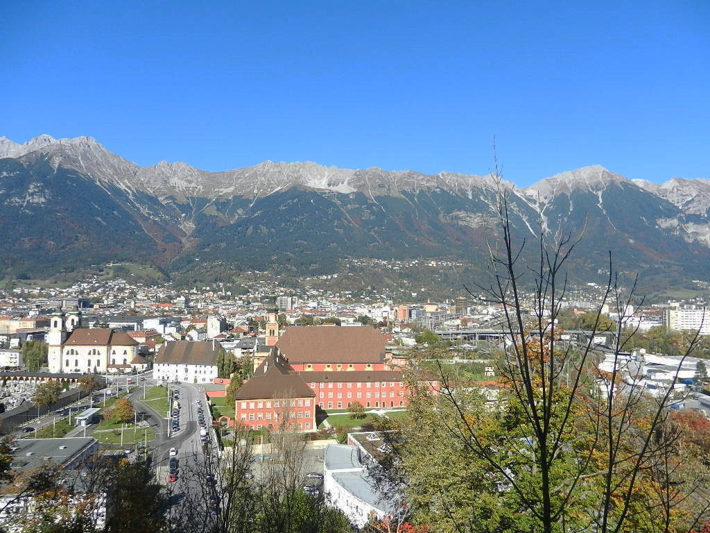 Blick v.d. Gloriette auf das Stift Wilten