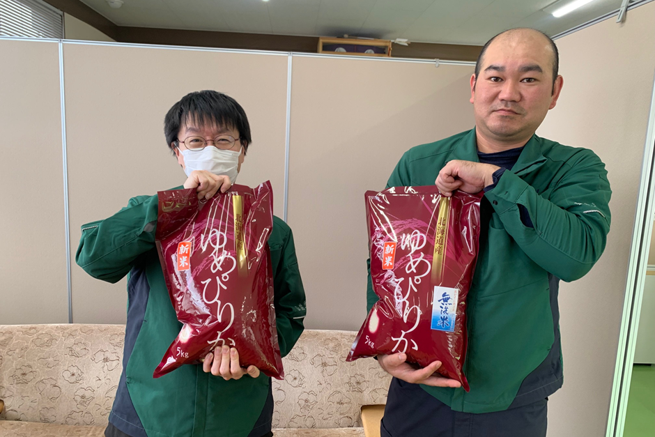 お米配布